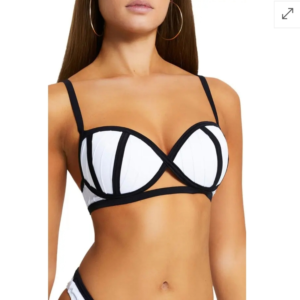 River Island ✨️ Black and White Bandage Bikini Women's Top Size 6